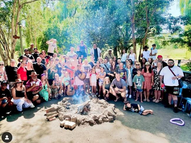 Kasey Chambers went down south for the summer, singing carols and sharing stories around the campfire at The Glen rehab facility. Picture: Instagram (@kaseychambersmusic)