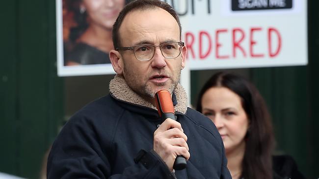 Greens leader Adam Bandt addressed the crowd. Picture: NewsWire/Ian Currie.