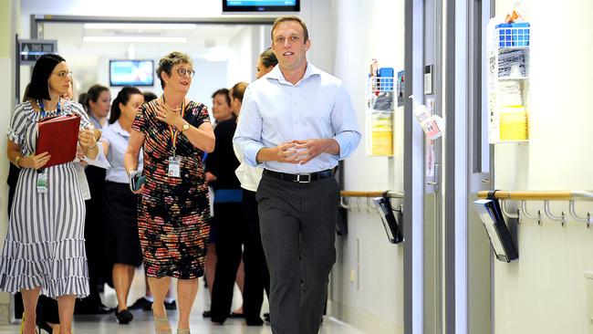 Health Minister Steven Miles at the Gold Coast University Hospital. (AAP image, John Gass)