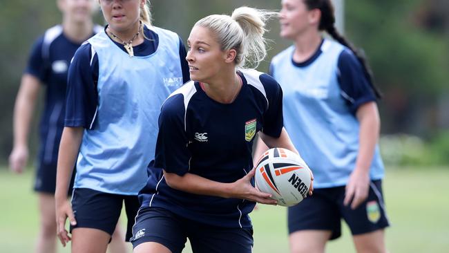 Allana Ferguson training with the Jillaroos.