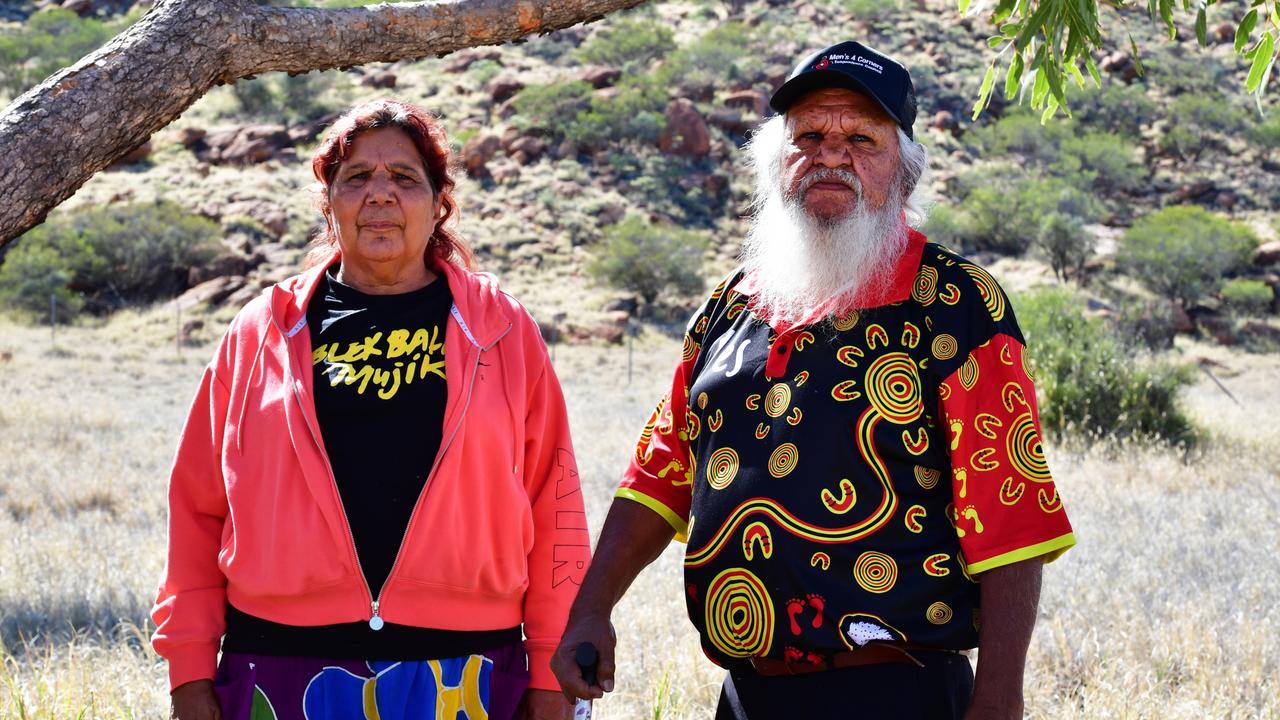 Kaytetye Elder Geoff Shaw and Lurtitja Elder Alison Anderson are backing the Voice. Picture: Chloe Erlich