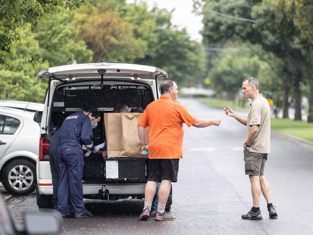 Homicide Squad detectives are investigating. Picture: NewsWire / Diego Fedele