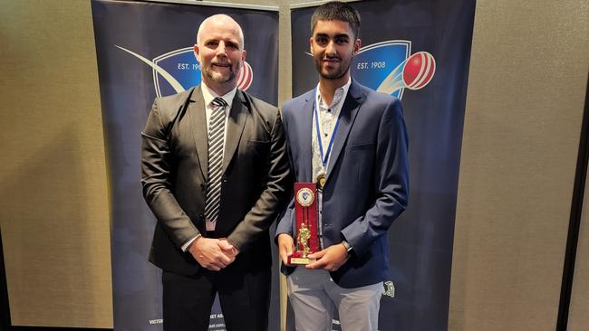 Anthony Gale and Anthony Gale Medal winner Aryan Sharma. Picture: Ben Higgins