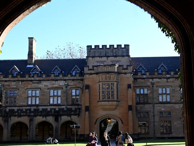 SYDNEY, AUSTRALIA - NewsWire Photos,June 4, 2022: Student enjoy the grounds at Sydney University as concerns for young Australians are re-assessing their education with student-debt balances rising across the country amid cost-of-living pressure.Picture: NCA NewsWire / Jeremy Piper