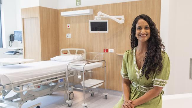 SYDNEY, AUSTRALIA - NewsWire Photos - OCTOBER 1, 2024:Obstetrician/Gynaecologist Svetha Rao in the birthing suite of the new $830 million Liverpool Health and Academic Precinct at Liverpool Hospital.Picture: NewsWire / Simon Bullard