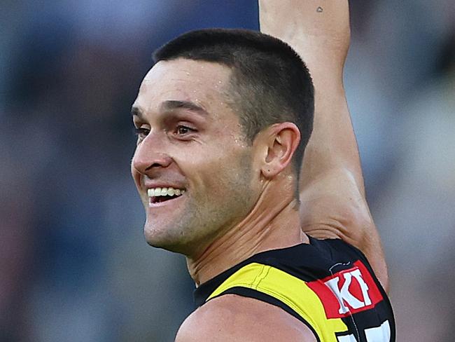 MELBOURNE, AUSTRALIA - MARCH 31: Jayden Short of the Tigers celebrates winning the round three AFL match between Richmond Tigers and Sydney Swans at Melbourne Cricket Ground, on March 31, 2024, in Melbourne, Australia. (Photo by Quinn Rooney/Getty Images)