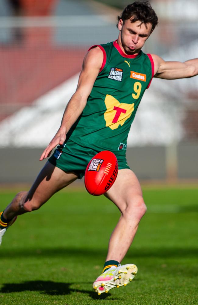Toby Callow of Tasmania Devils kicks the ball in the Talent league boys, Tasmania Devils vs Geelong Falcons at North Hobart Oval on Sunday 18th May 2025. Picture: Linda Higginson