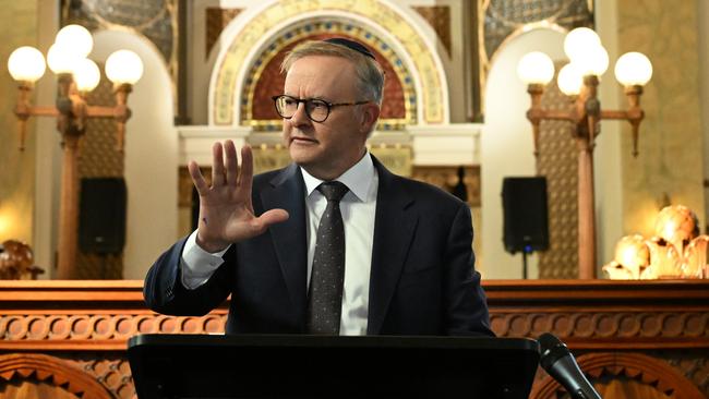 Anthony Albanese speaks at the St Kilda Shule in Melbourne in October. Picture: AAP