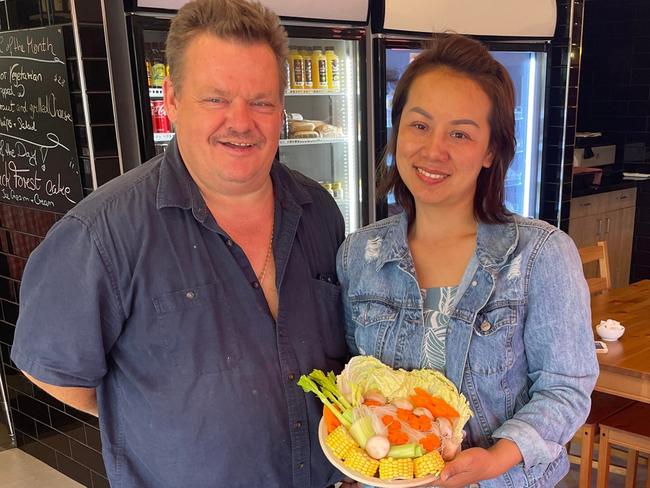 Owner of Schnitzel & Ribs Gerry Jansenberger and Hervey Bay Hot Pot owner Moi Thingsen.