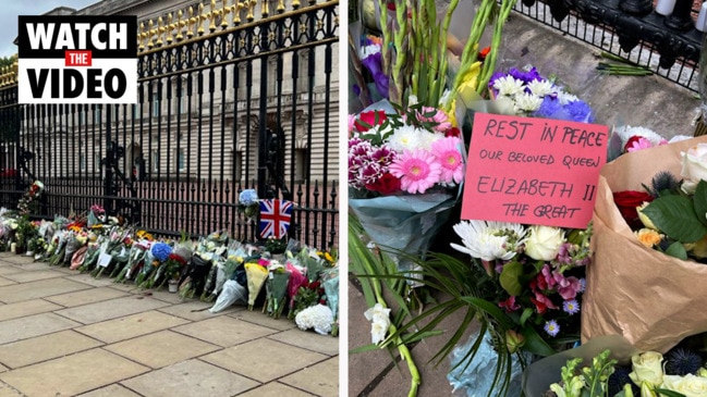 Mourners arrive at London’s Buckingham Palace to pay their respects to Queen Elizabeth