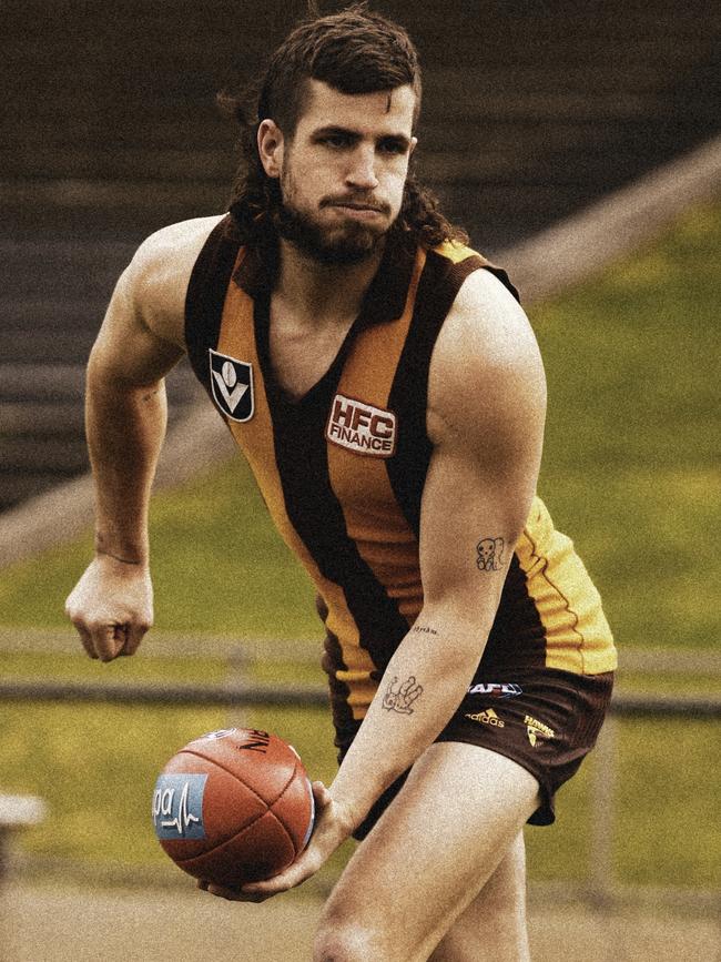 Ben Stratton has been channelled Gary Ayres with his luxuriant mullet for most of last season.