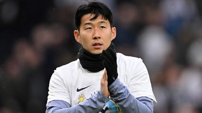 Tottenham Hotspur's South Korean striker #07 Son Heung-Min warms up ahead of  the English Premier League football match between Tottenham Hotspur and Brighton and Hove Albion at the Tottenham Hotspur Stadium in London, on February 10, 2024. (Photo by JUSTIN TALLIS / AFP) / RESTRICTED TO EDITORIAL USE. No use with unauthorized audio, video, data, fixture lists, club/league logos or 'live' services. Online in-match use limited to 120 images. An additional 40 images may be used in extra time. No video emulation. Social media in-match use limited to 120 images. An additional 40 images may be used in extra time. No use in betting publications, games or single club/league/player publications. /