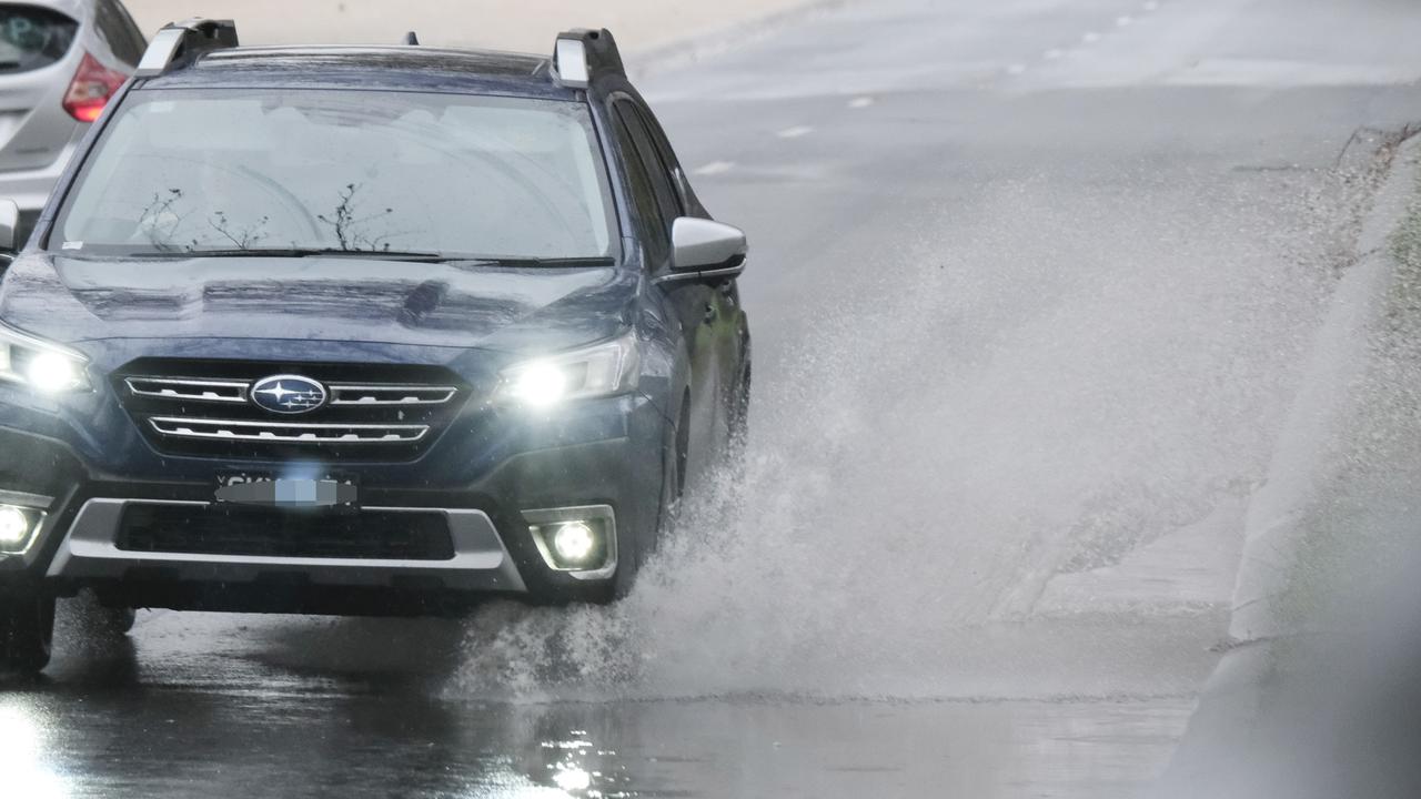 Flooding reported as rain pours down across Geelong
