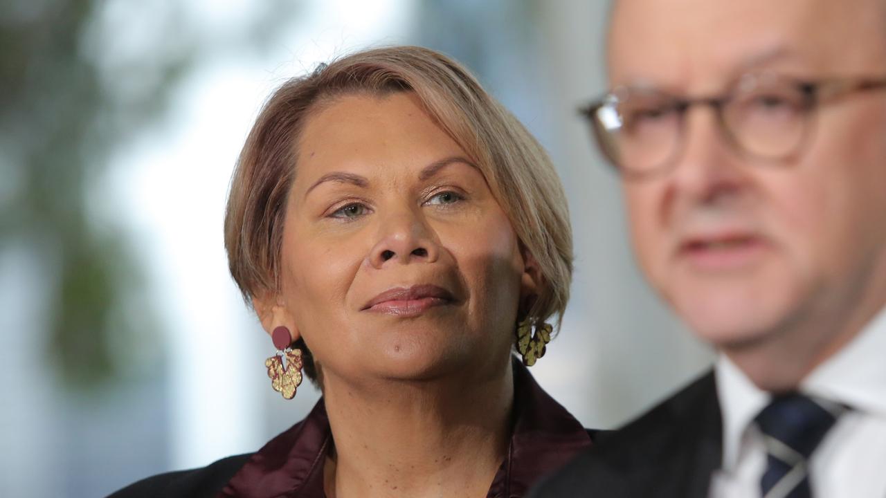 Greens say Cox should resign