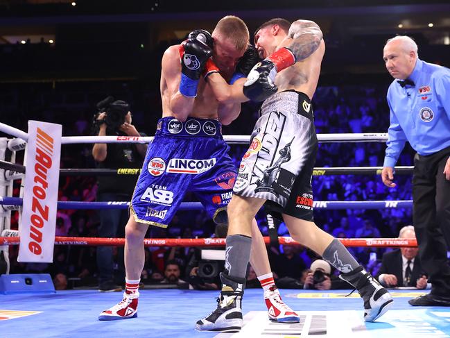 Liam Wilson started strong but Oscar Valdez finished stronger of the pair.