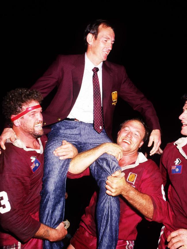 Bennett soaks up a State of Origin victory in 1987.