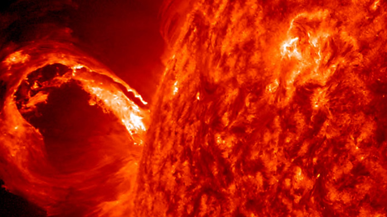 Superflare: Sun Could Cause Technology Blackout On Earth Within 100 ...