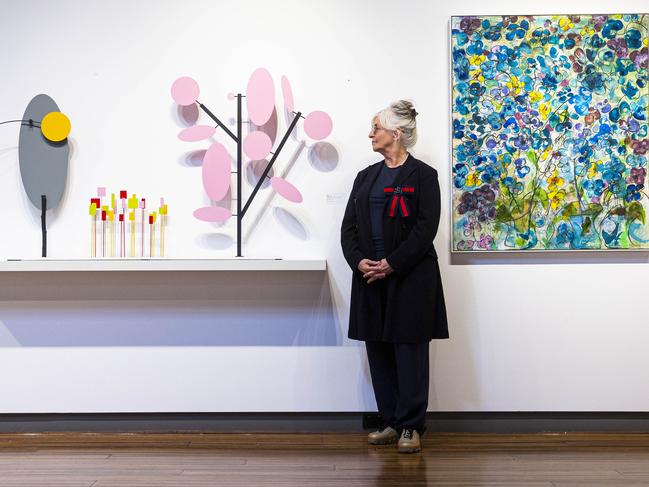 10/02/21 Artist Mary Schepisi has organised an art auction to raise money for breast cancer research.. Aaron Francis/The Australian