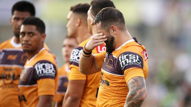 CANBERRA, AUSTRALIA - APRIL 21: Jack Bird of the Broncos looks dejected after a Raiders try during the round 6 NRL match between the Canberra Raiders and the Brisbane Broncos at GIO Stadium on April 21, 2019 in Canberra, Australia. (Photo by Mark Kolbe/Getty Images)