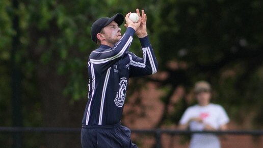 Nick Ross grabs a catch for Carlton. Picture: Arj Giese