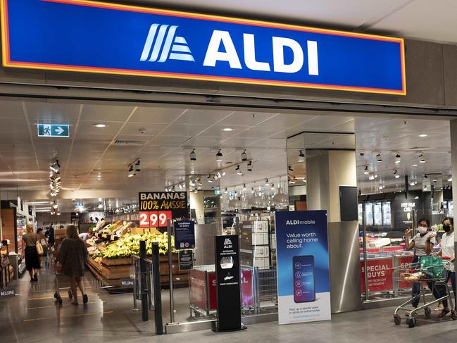 No queue and almost empty Aldi at Toombul Shopping Centre on the first day of the three-day lockdown. 1015 Sandgate Rd, Nundah, Brisbane, 9th of January 2021. (News Corp/Attila Csaszar)