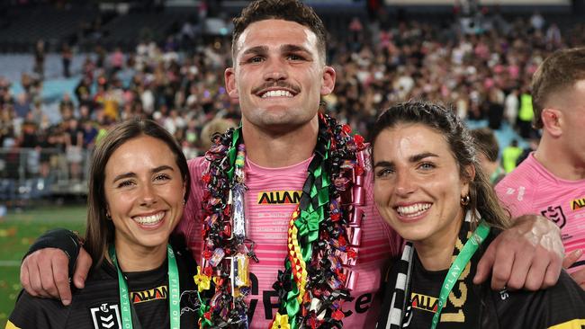 Nathan Cleary with the Fox sisters.