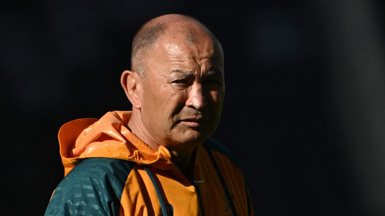 Australia's head coach Eddie Jones looks on during training session in Sydney on July 14, 2023, ahead of their Rugby Championship match against Argentina. (Photo by Saeed KHAN / AFP) / -- IMAGE RESTRICTED TO EDITORIAL USE - STRICTLY NO COMMERCIAL USE --