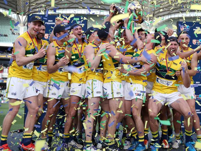 Eagles dominate Tigers for Grand Final glory