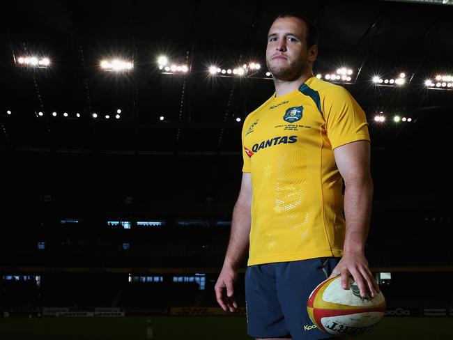 Former Wallabies prop Ben Alexander is retiring.