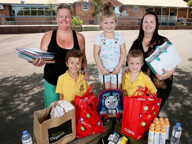 Charlie Sedanayasa (back left) also helped set up the Facebook group Northern Beaches Meals with Love. Pictured with son Tudevlin, 5, and Caryn Medak with daughter Mia, 4, &amp; Tyson, 6, at Brookvale Public School.