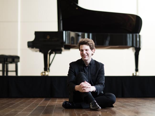 Australian-British pianist Jayson Gillham will be playing at the Darwin Entertainment Centre. Picture: Supplied.