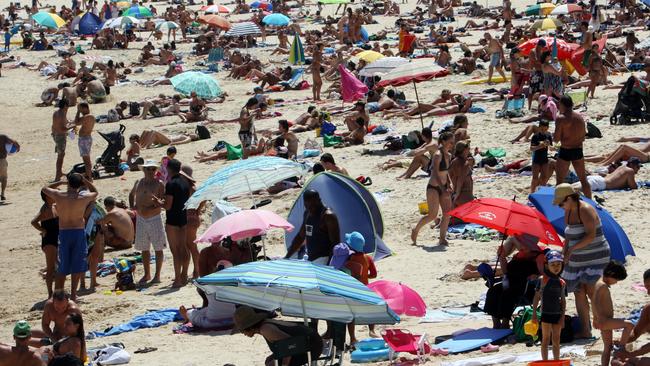 Generic photo of crowd during a hot day on Bondi Beach, Sydney.