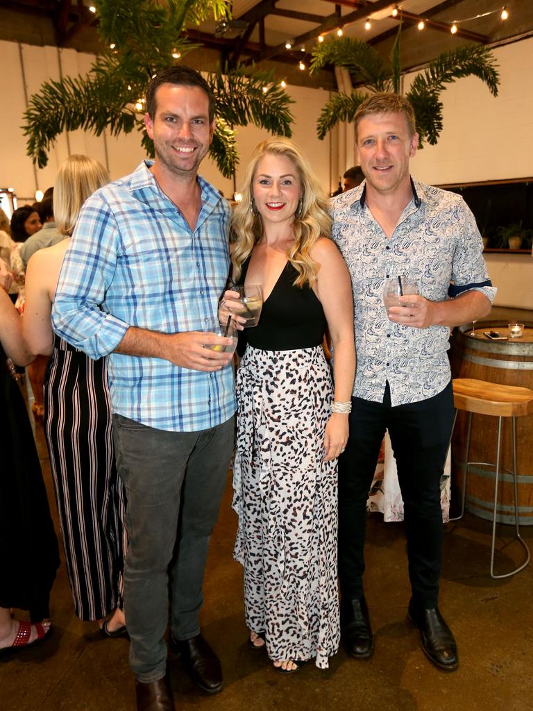 Gallery: Celebrity chefs hold Bushfire Benefit Dinner | The Courier Mail