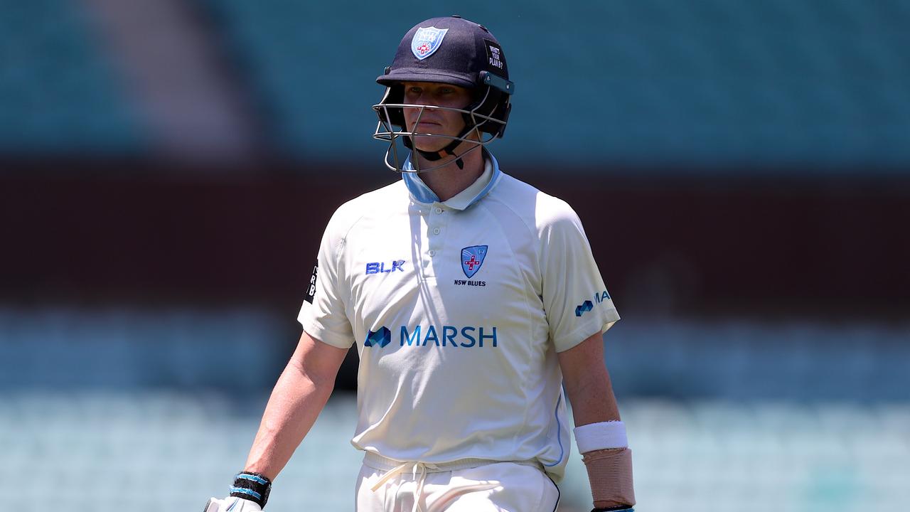 New South Wales batsman Steve Smith vented his frustration after being dismissed against Western Australia.