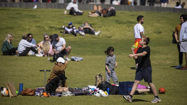 People are out and about on the St Kilda Foreshore enjoying the sun. Picture: NCA NewsWire / Paul Jeffers