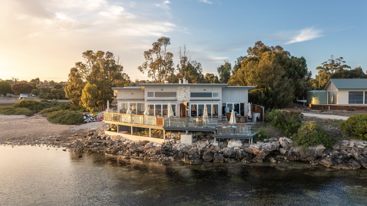 <h2>Oyster escapades in Coffin Bay, South Australia</h2><p><span>Sitting right on the water&rsquo;s edge in this idyllic holiday hotspot, the Oyster HQ is a one-stop shop for indulging in Coffin Bay&rsquo;s culinary claim to fame. For a completely immersive experience, pull on a pair of waders and take a partly-submerged seat in a floating pavilion to sample your oysters. Prefer dry land? Head to the restaurant offering these briny wonders in 13 variations as part of a menu with a strong seafood focus. Finally, a vending machine out front dispenses both freshly shucked and closed oysters 24/7 &ndash; surely a better solution to the midnight munchies than a bag of potato chips.</span></p>