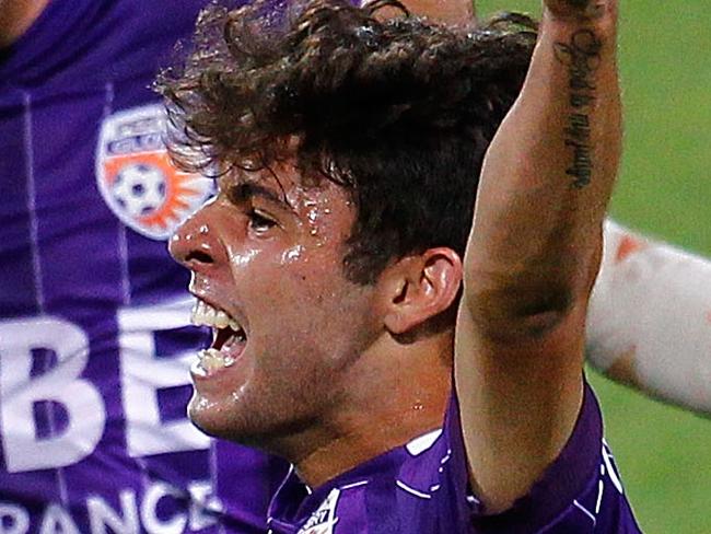 PERTH, AUSTRALIA - DECEMBER 20: Daniel De Silva of the Glory celebrates after scoring a goal during the round 12 A-League match between Perth Glory and Central Coast Mariners at nib Stadium on December 20, 2014 in Perth, Australia. (Photo by Will Russell/Getty Images)