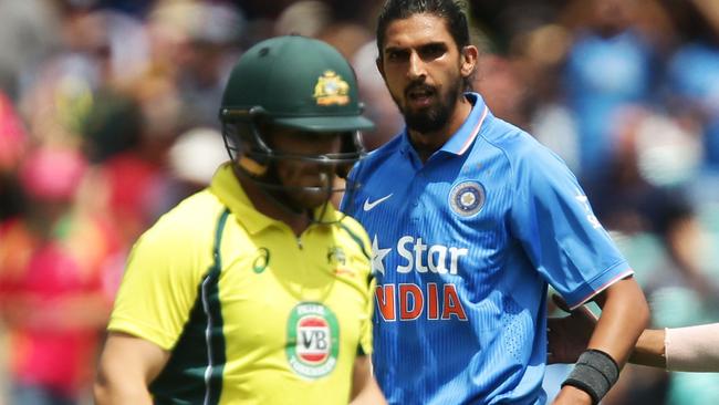 SYDNEY, AUSTRALIA - JANUARY 23: Ishant Sharma of India celebrates taking the wicket of Aaron Finch of Australia during game five of the Commonwealth Bank One Day Series match between Australia and India at Sydney Cricket Ground on January 23, 2016 in Sydney, Australia. (Photo by Matt King/Getty Images)
