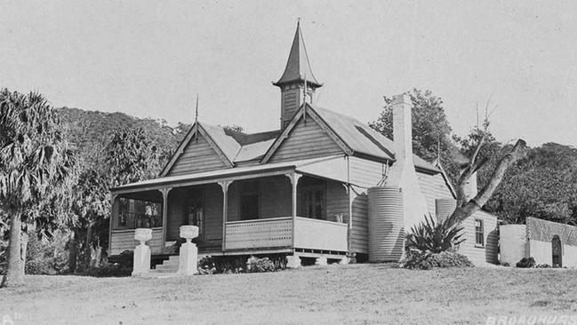 Bilgola Cottage in the 1920s. Photo State Library of NSW