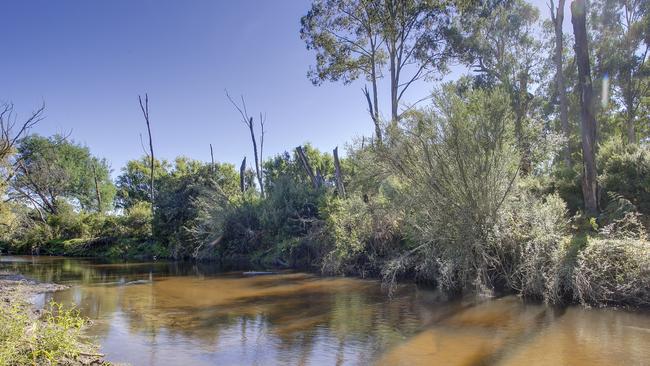 Reefton Park at Thornton in Victoria offers long frontage to Rubicon ...