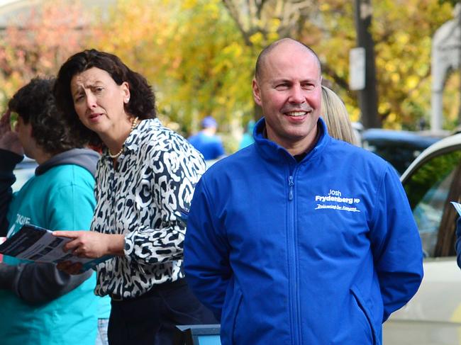 The battle for Kooyong between Treasurer Josh Frydenberg and paediatric neurologist Monique Ryan has become one of the most bitter of the entire election. Picture: NCA NewsWire / Nicki Connolly