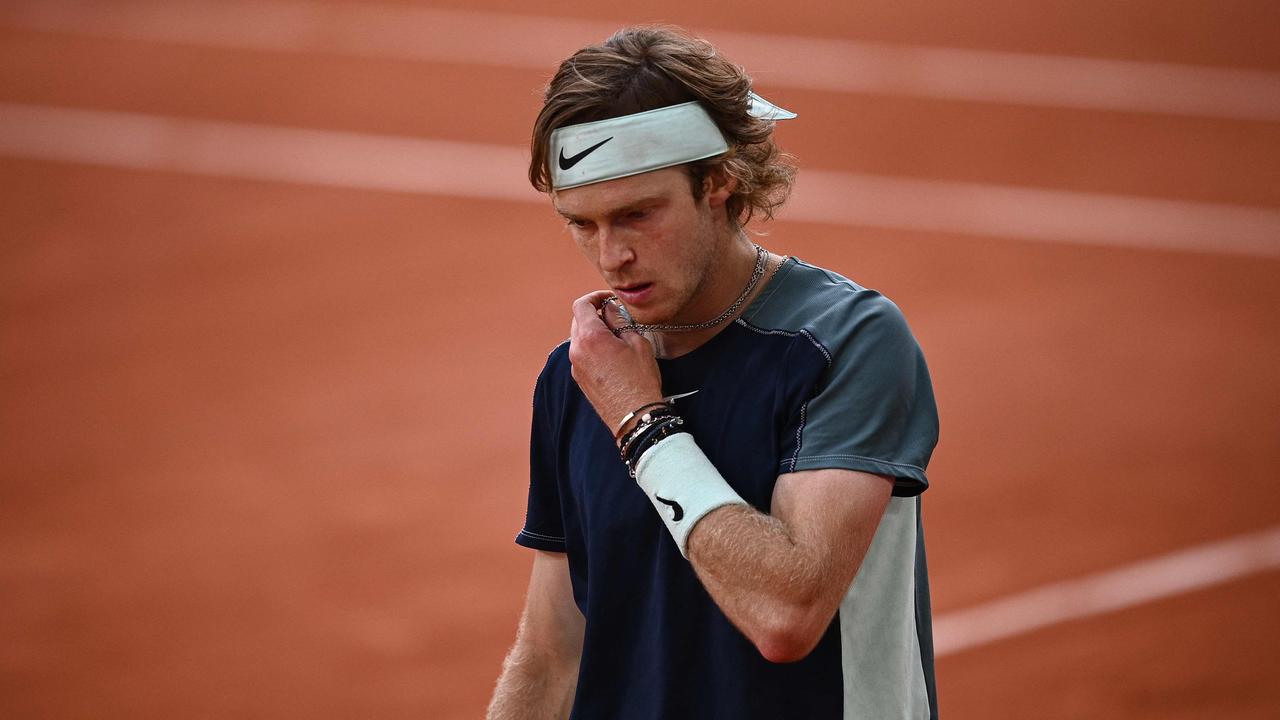 French Open results 2022 Andrey Rublev incredible sportsmanship vs Marin Cilic