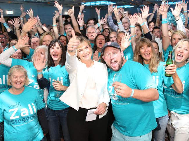 Zali Steggall pictured with some of her “turquoise army” volunteers and staff at her after election party. Picture by Damian Shaw