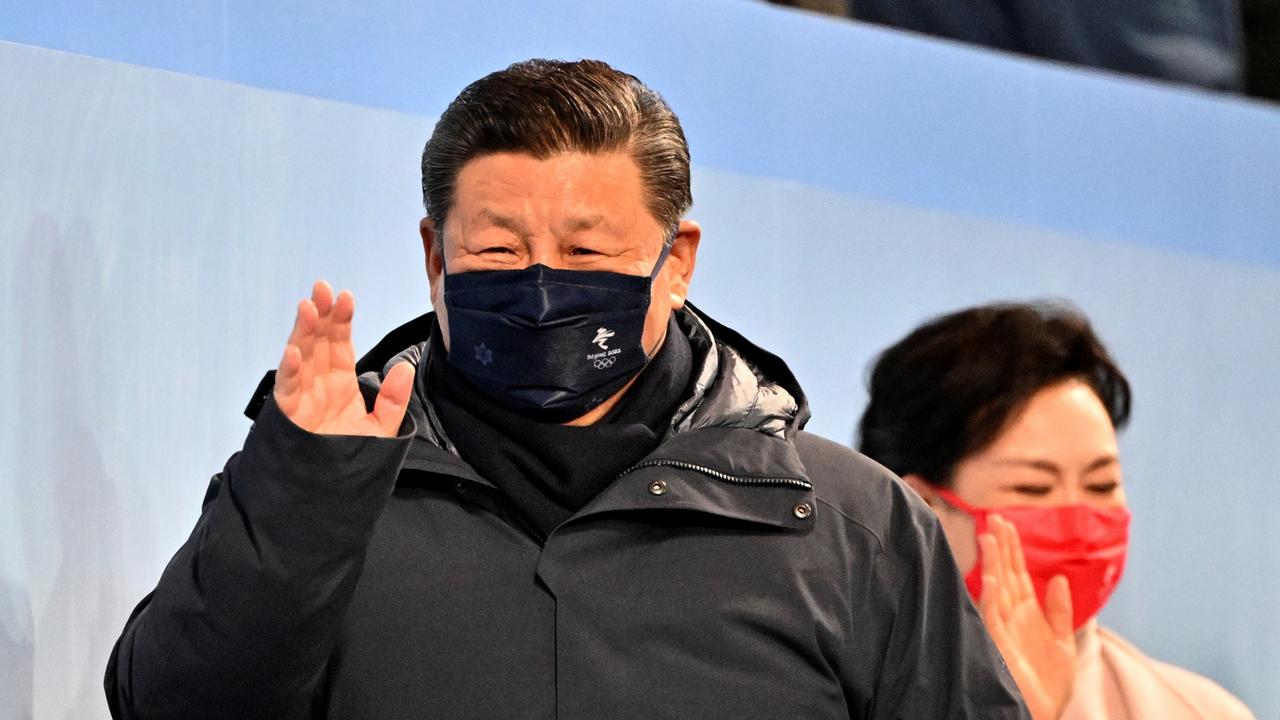 China's President Xi Jinping (L) and his wife Peng Liyuan (R). Picture: Anthony Wallace – Pool/Getty Images)