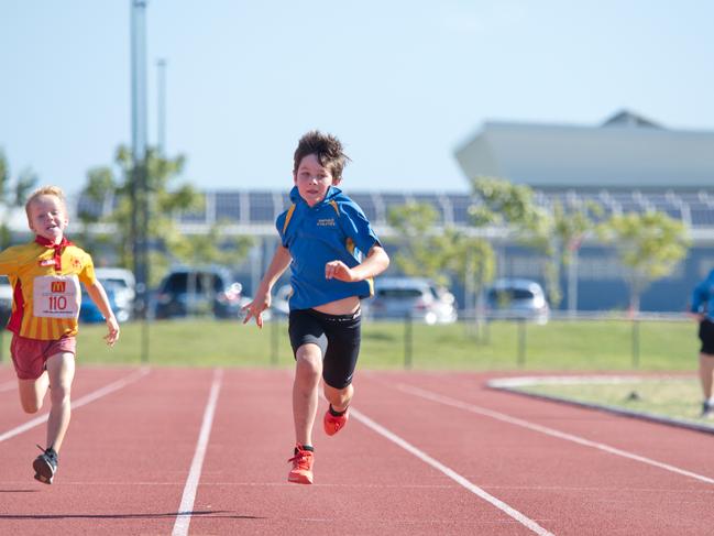 Flynn Stewart visiting from Emerald runs the last few meters of his sprint. Mackay Athletics Summer Series. November 20th, 2021. Picture: Marty Strecker