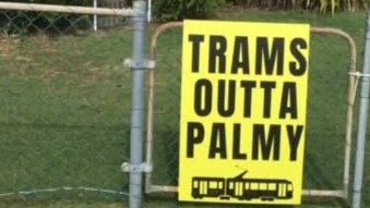 Gold Coast light rail to Palm Beach – protest signs outside homes.