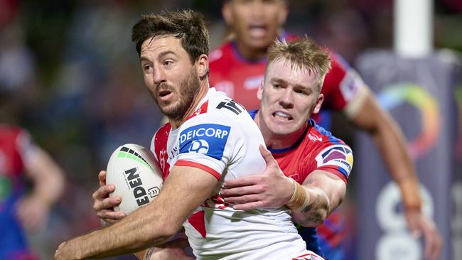 SYDNEY, AUSTRALIA - SEPTEMBER 02: Ben Hunt of the Dragons is tackled during the round 27 NRL match between St George Illawarra Dragons and Newcastle Knights at Netstrata Jubilee Stadium on September 02, 2023 in Sydney, Australia. (Photo by Brett Hemmings/Getty Images)