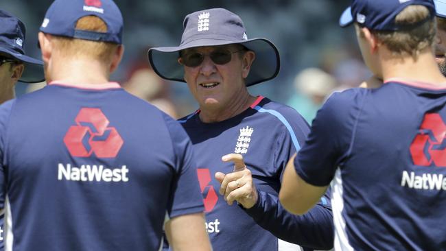 England coach Trevor Bayliss faces serious questions. (AP Photo/Trevor Collens)