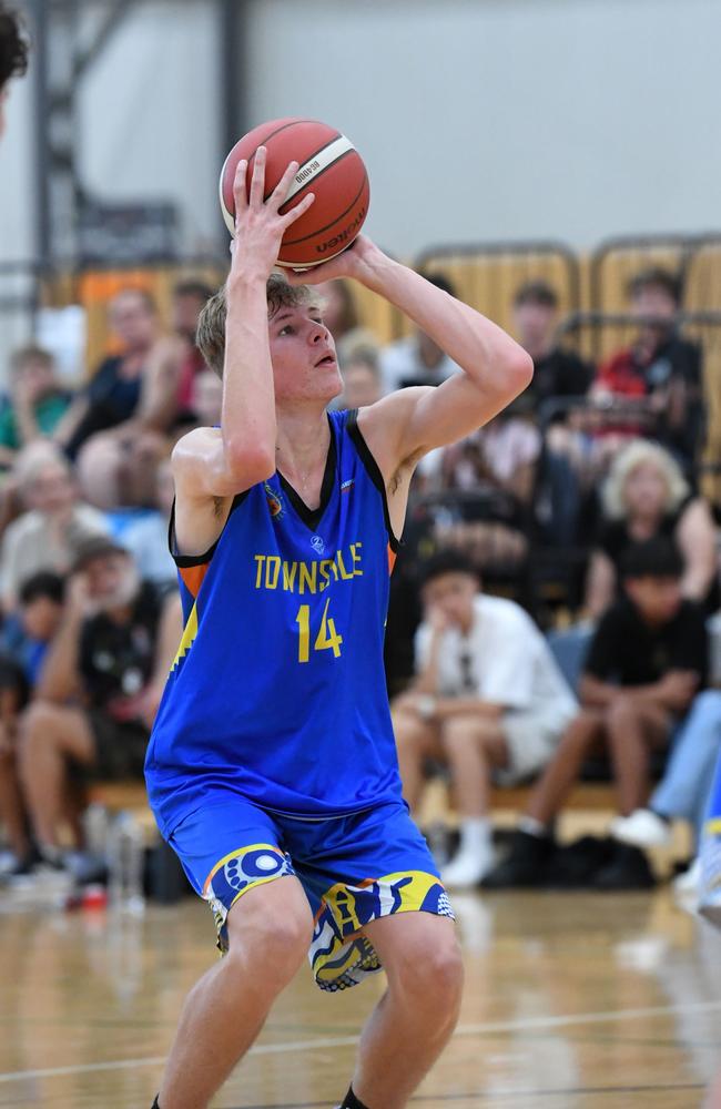 Townsville Heat junior Isaac Weldon. Picture: Highflyer Images/Basketball Queensland