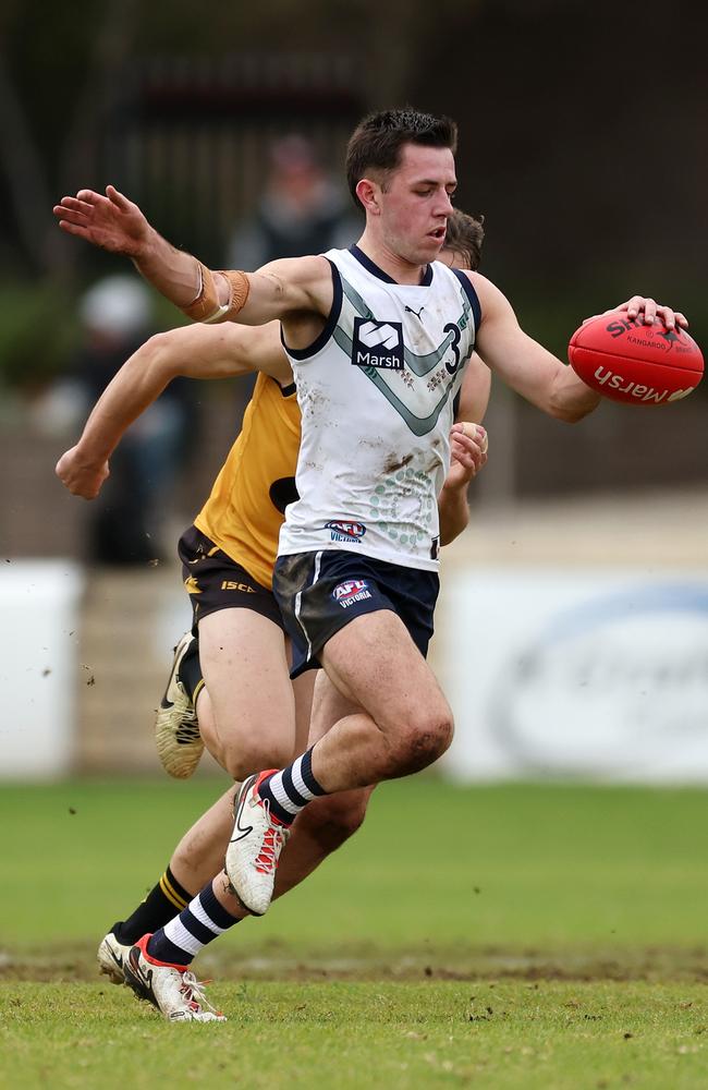 Could the Giants target Xavier Lindsay? Picture: Will Russell/AFL Photos/via Getty Images.